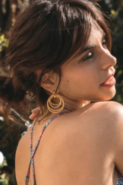 BOUCLES D OREILLES BRUNE